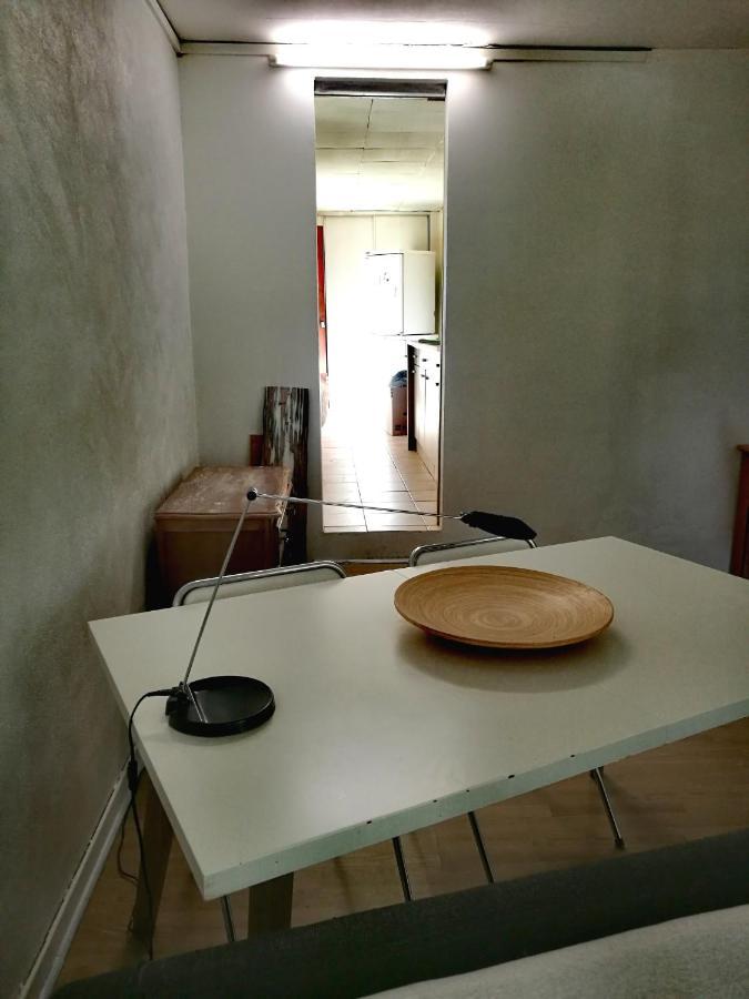 Joli Appartement Dans Villa Entre Nice Et L'Arriere Pays カスタニェ エクステリア 写真